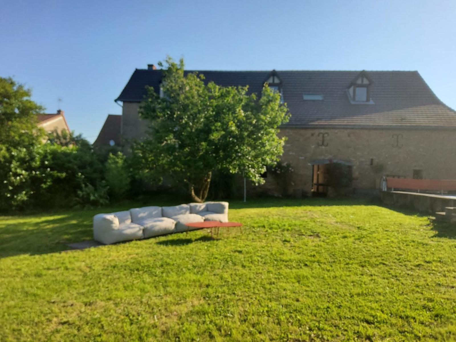 La Parenthese A Etrigny Bed and Breakfast Exteriör bild