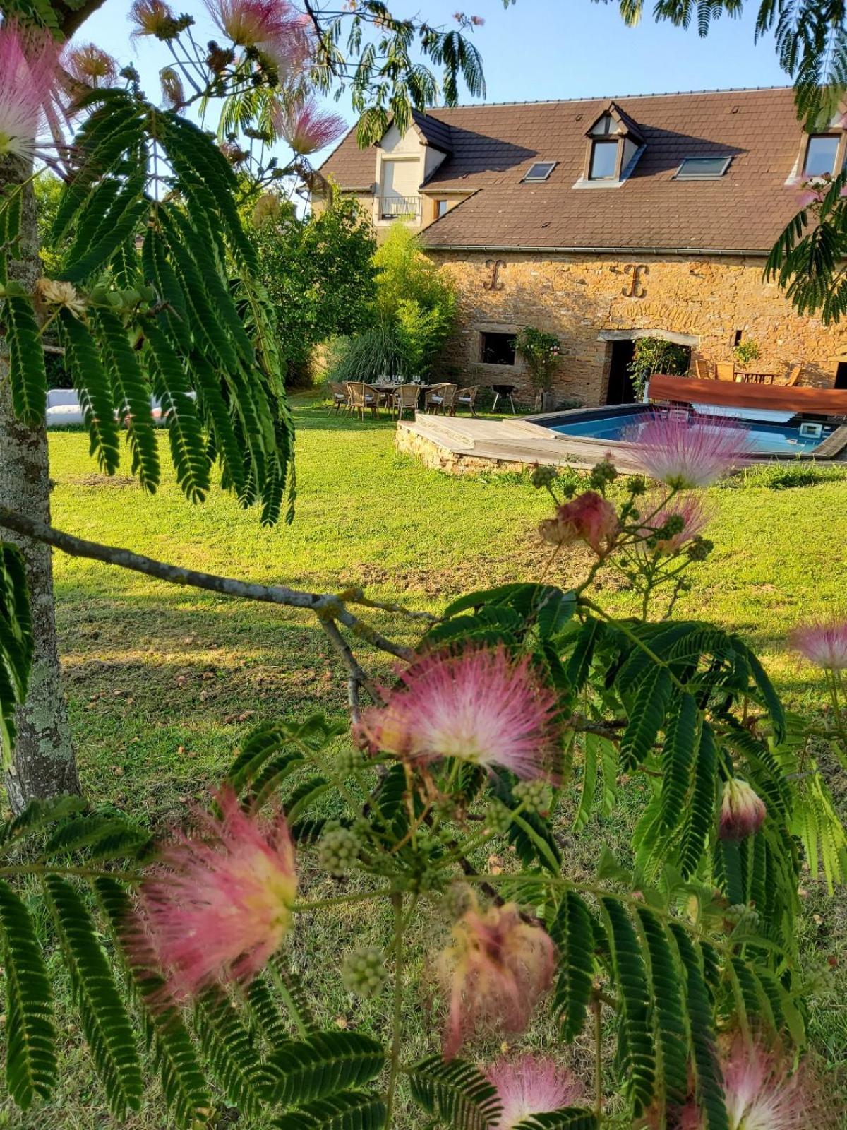 La Parenthese A Etrigny Bed and Breakfast Exteriör bild